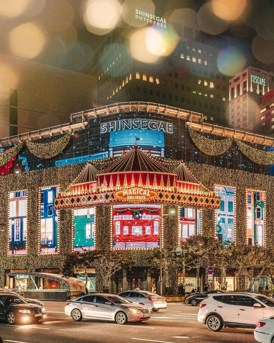 Shinsegae (instagram.com/b_taeng)