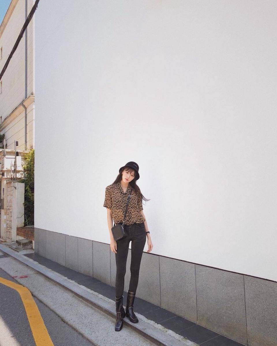 Style Lee Sung Kyung. (instagram.com/heybiblee)