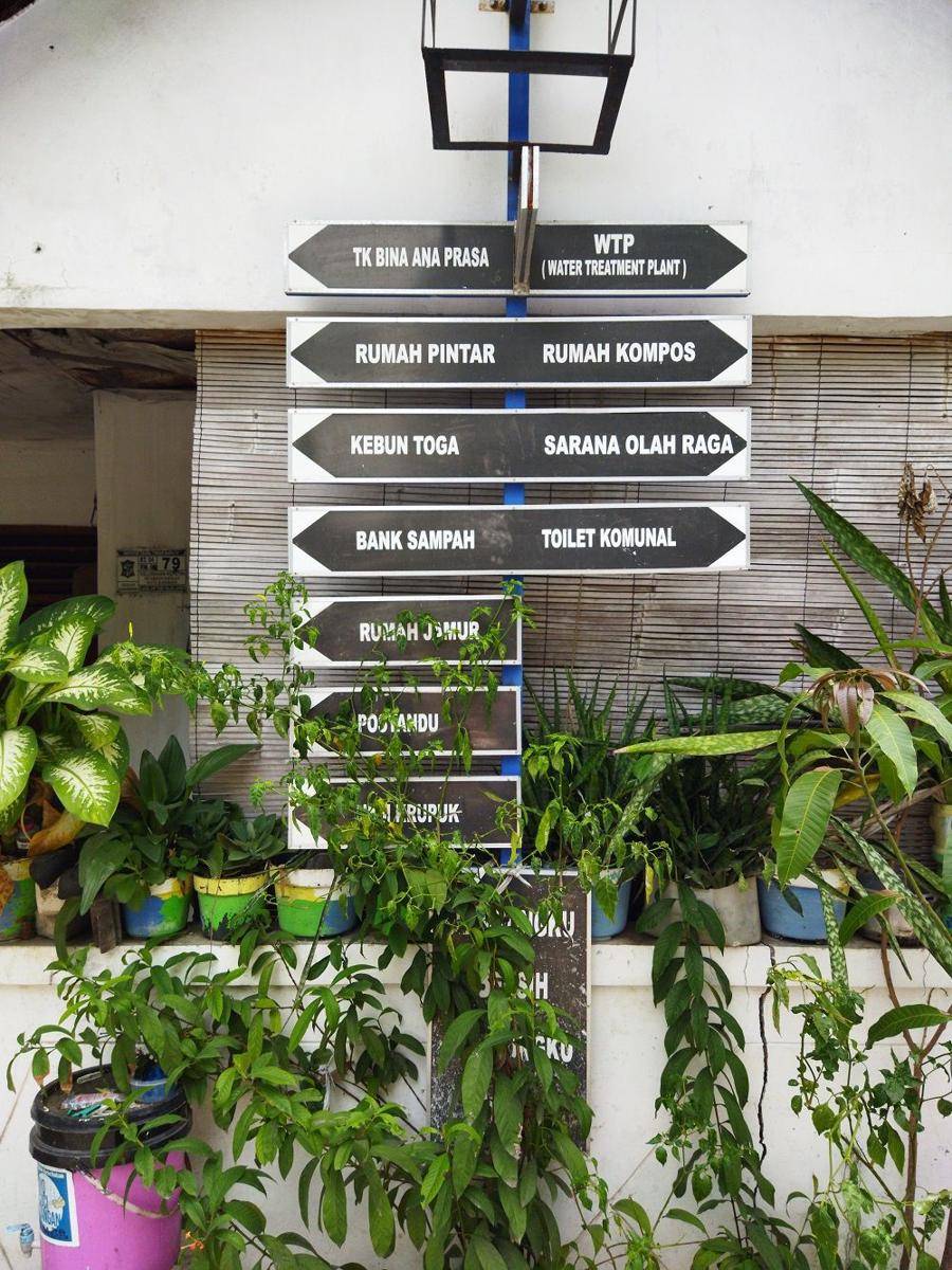 Petunjuk arah yang ada di wilayah KBA Keputih Tegal Timur Baru. (dok. Pribadi/Dahli Anggara)