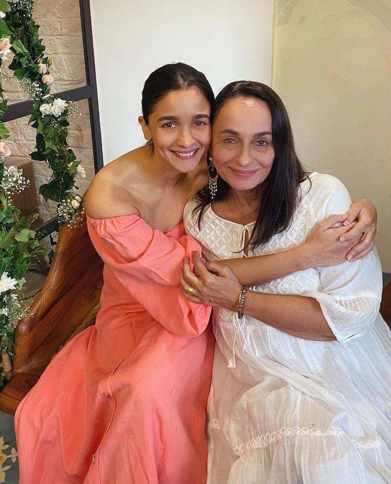 Alia Bhatt dan Soni Razdaan (instagram.com/aliaabhatt)