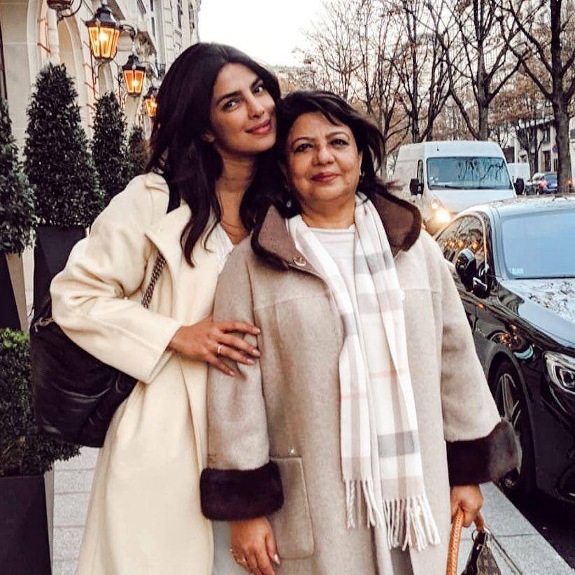 Priyanka Chopra dan Madhu Chopra (instagram.com/priyankachopra)