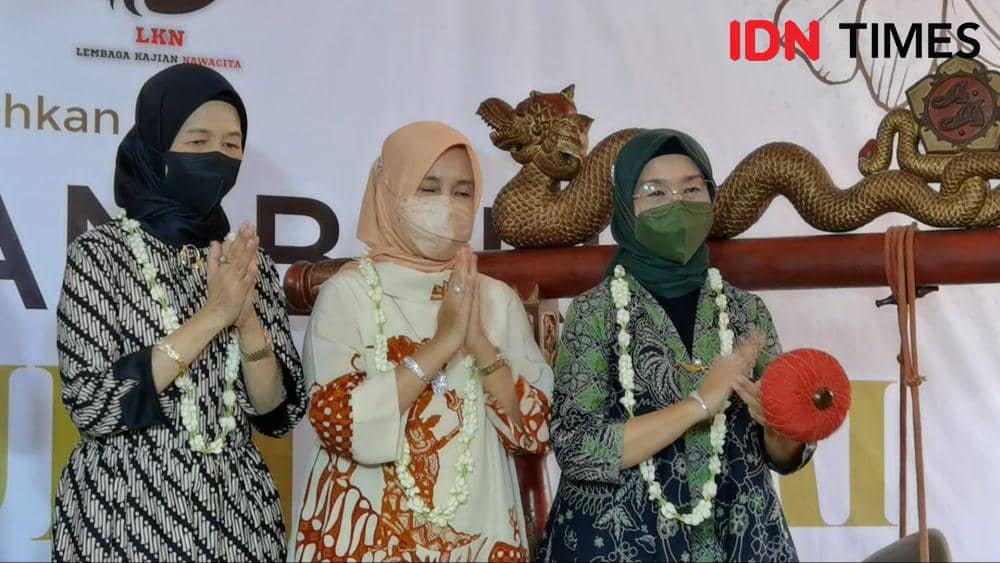 Tiga adik Presiden Jokowi. IDNTimes/Larasati Rey