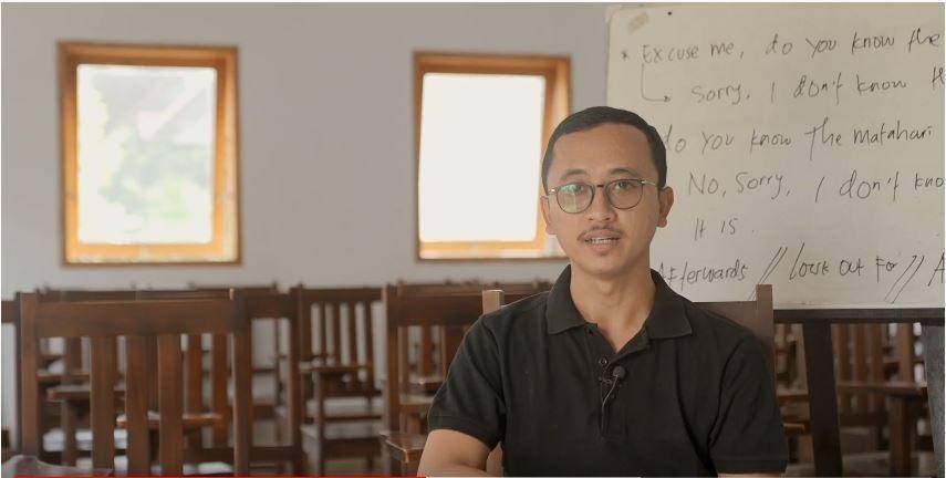 Gede Andika selaku penggagas program KREDIBALI (youtube.com/Jejak Literasi Bali)