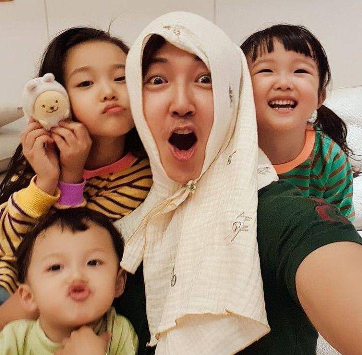 Yoon Na Gyeom, Yoon Na On, dan Yoon Hee Sung (instagram.com/yoonsanghyun0921)