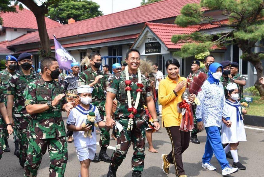 Panglima TNI Jenderal Andika Perkasa ketika berkunjung ke Markas Komando Armada I di Gunung Sahari pada Selasa, 21 Desember 2021 (www.instagram.com/@koarmada_1)