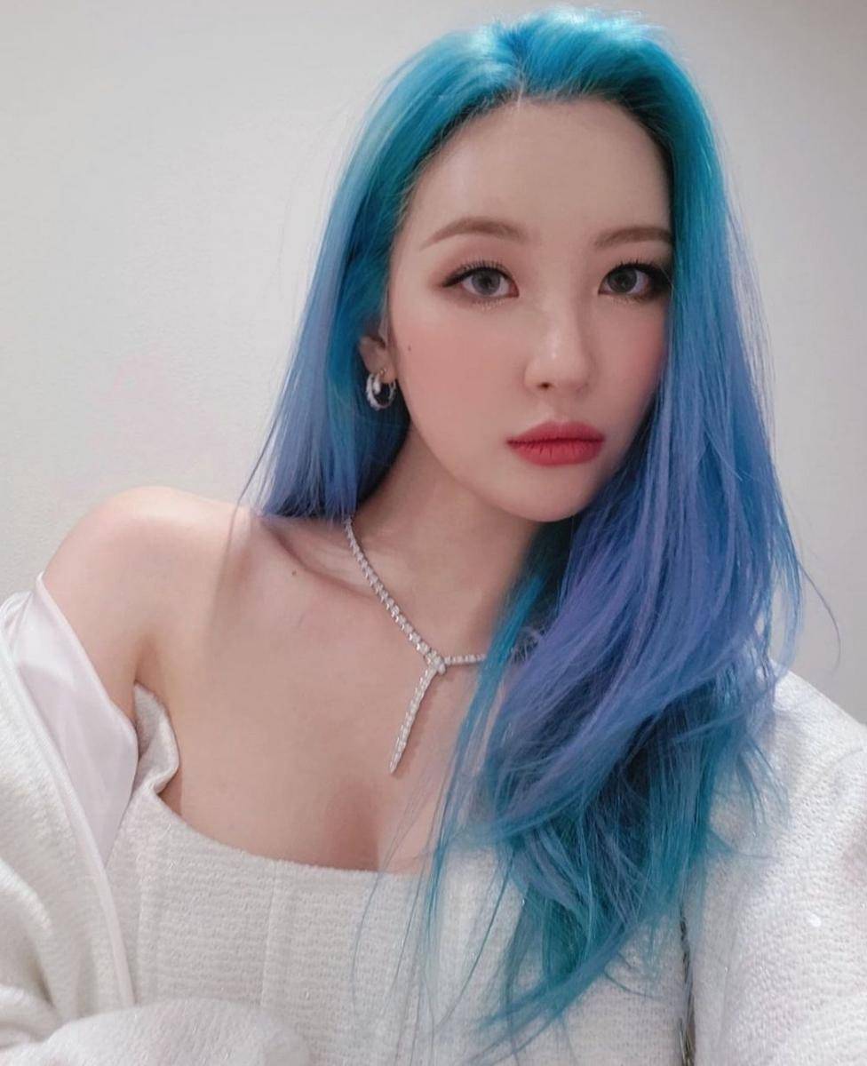 Sunmi (instagram.com/miyayeah)