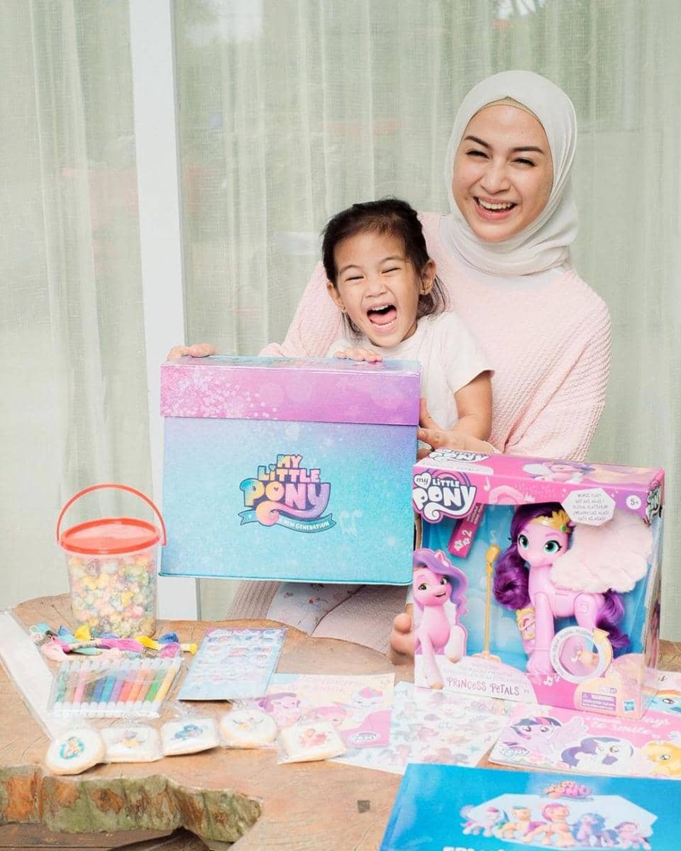 Nina Zatulini dan Khanza Inara Chandra (instagram.com/ninazatulini22)