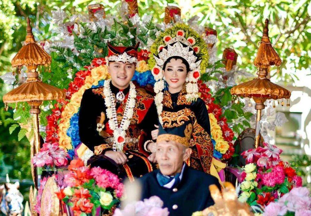 Ngunduh Mantu Danang DA (instagram.com/hemasnura)