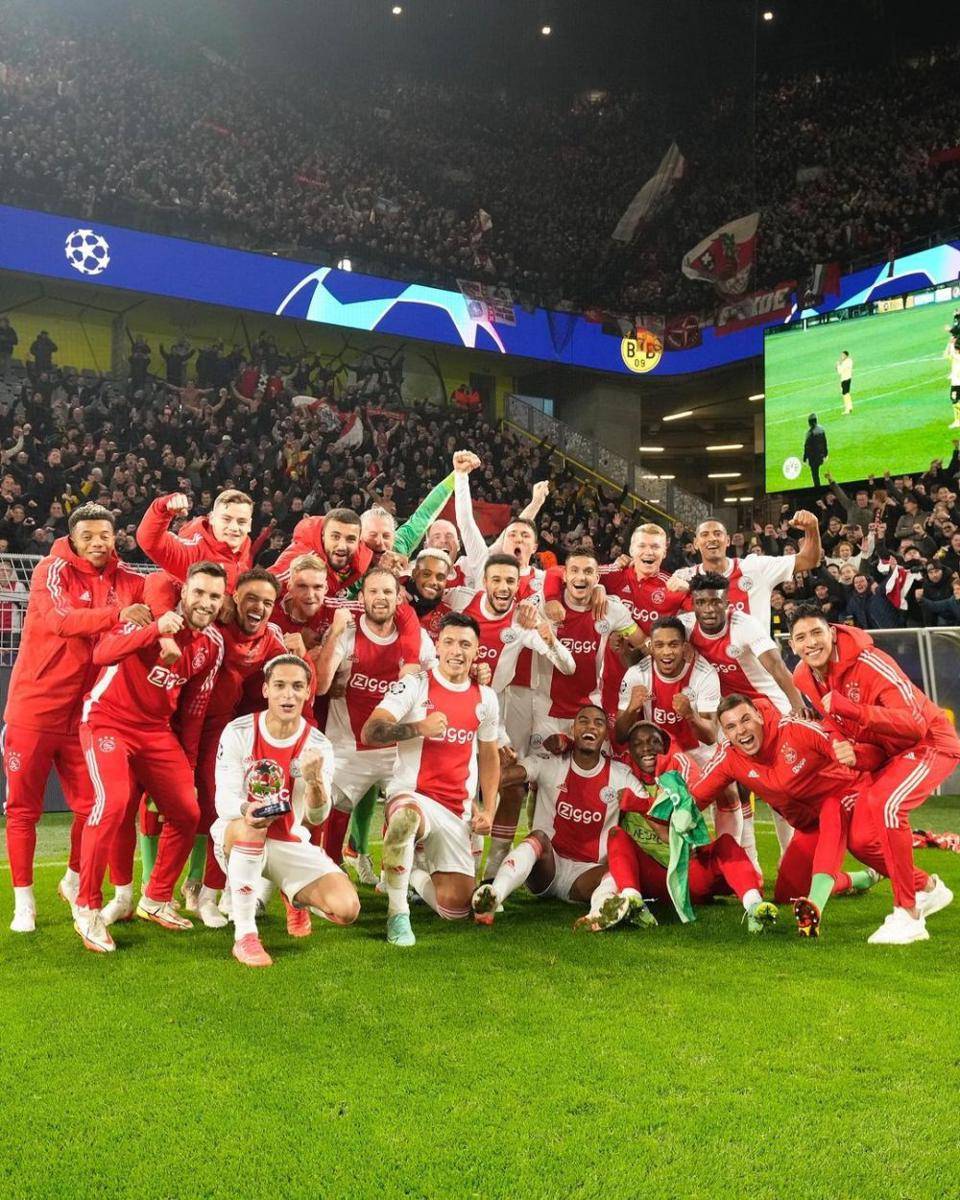 Pemain Ajax Amsterdam saat merayakan kemenangan penyisihan grup Liga Champions (instagram.com/afcajax)