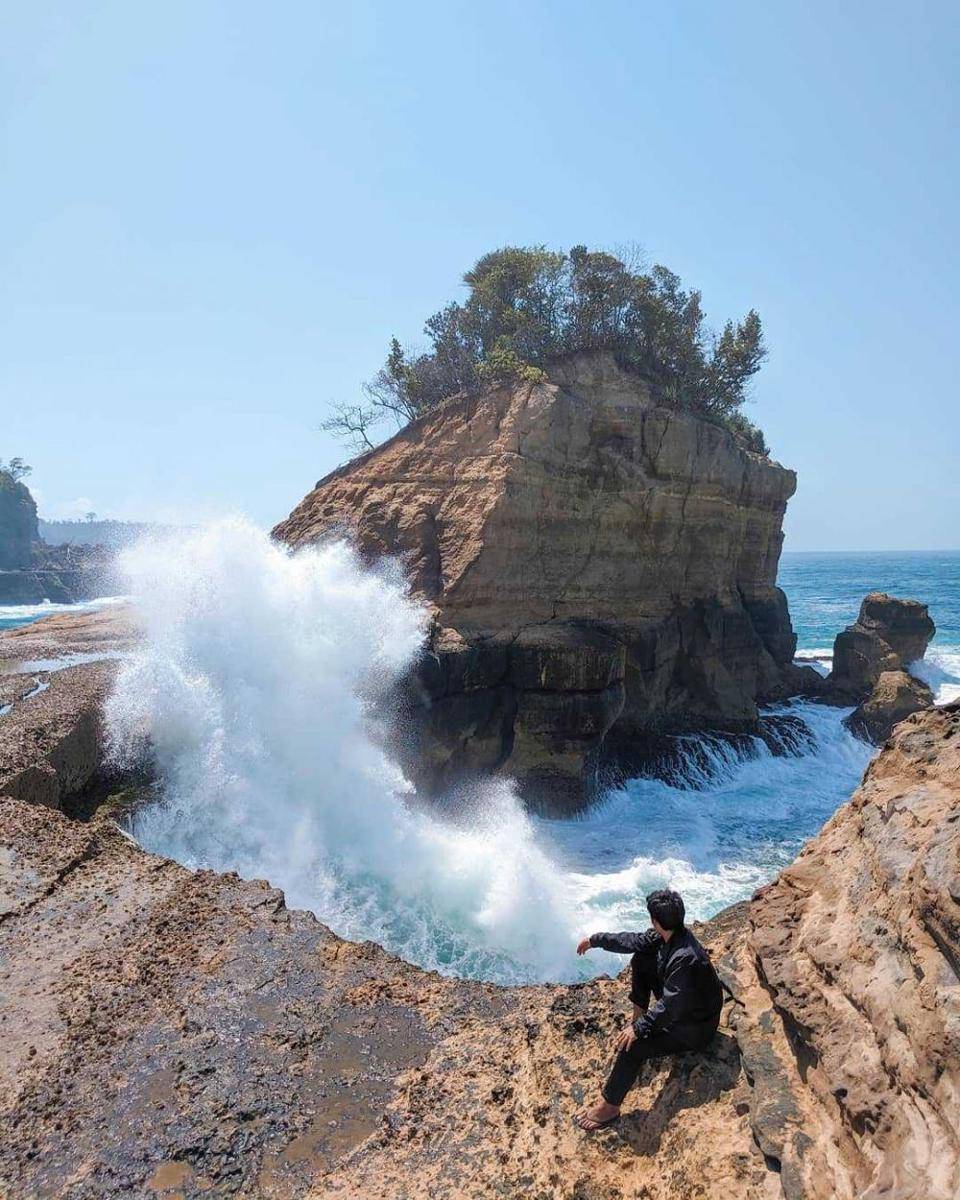 Pantai Pathuk Gebang (instagram.com/bisri_habibi)
