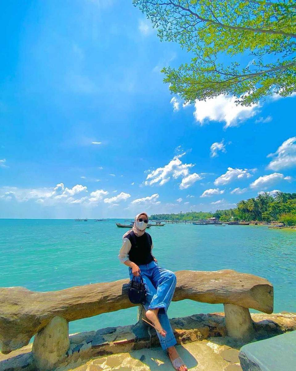 Pantai Tanjung Lesung (instagram.com/ikaa.fh)