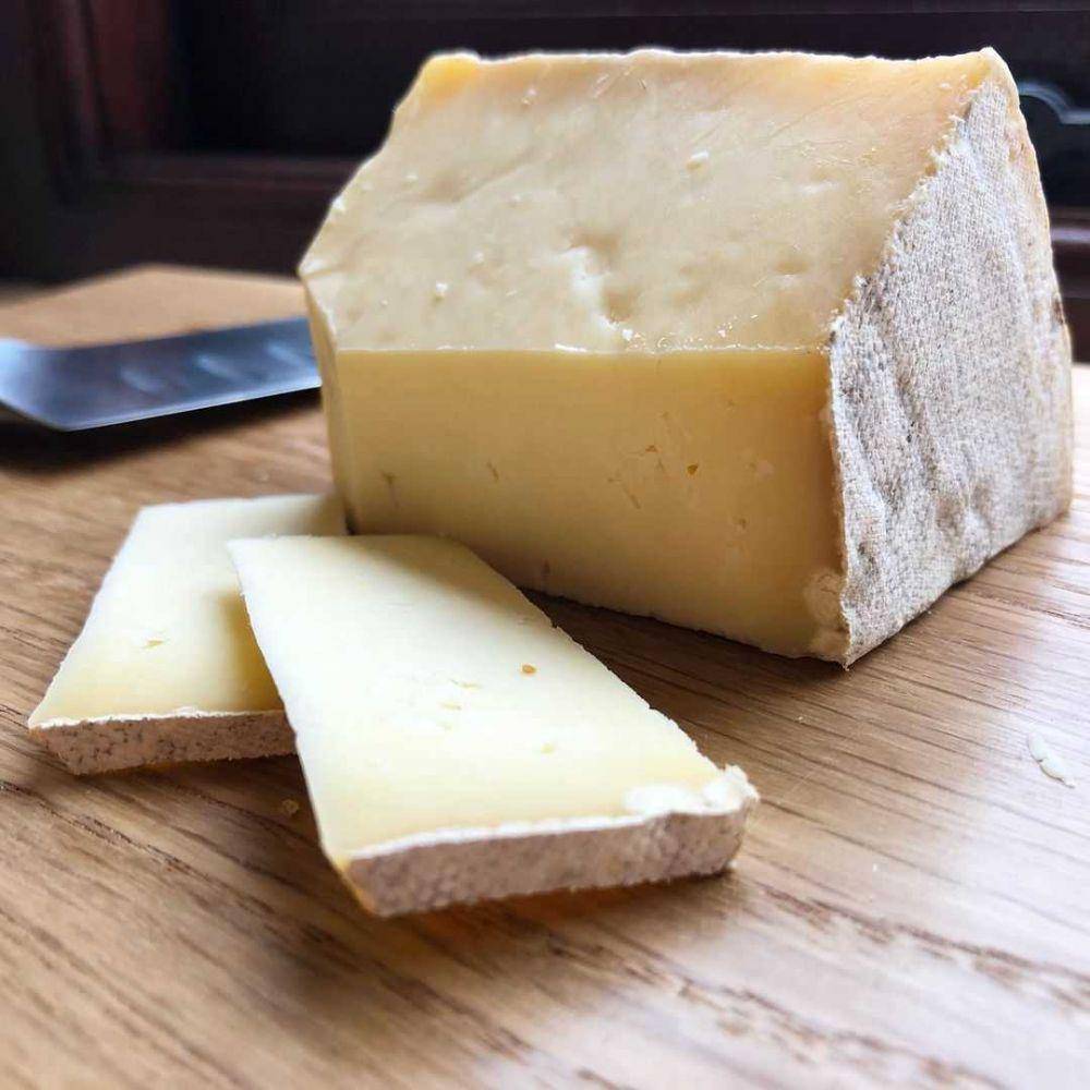 wensleydale cheese (instagram.com/thehomefarmer)