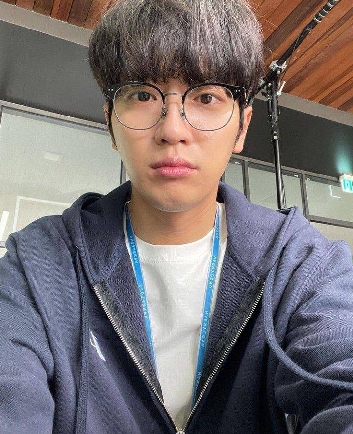Lee Sang Yeob (instagram.com/sangyeob)