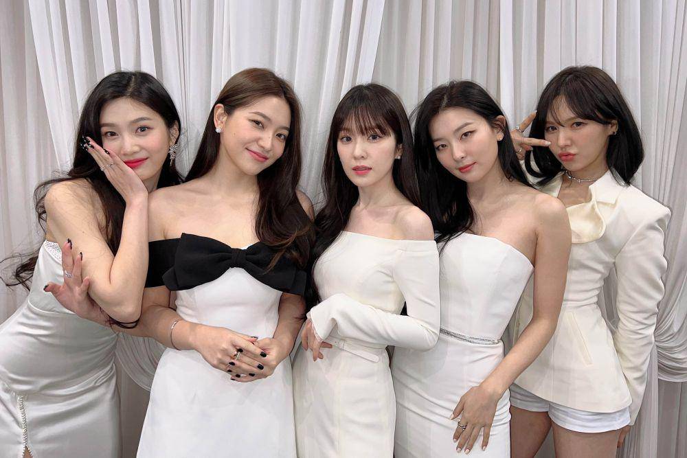 Red Velvet (twitter.com/RVsmtown)