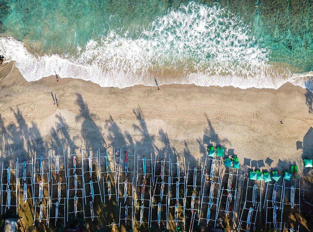 Bali, Indonesia (unsplash.com/Majid Azim)