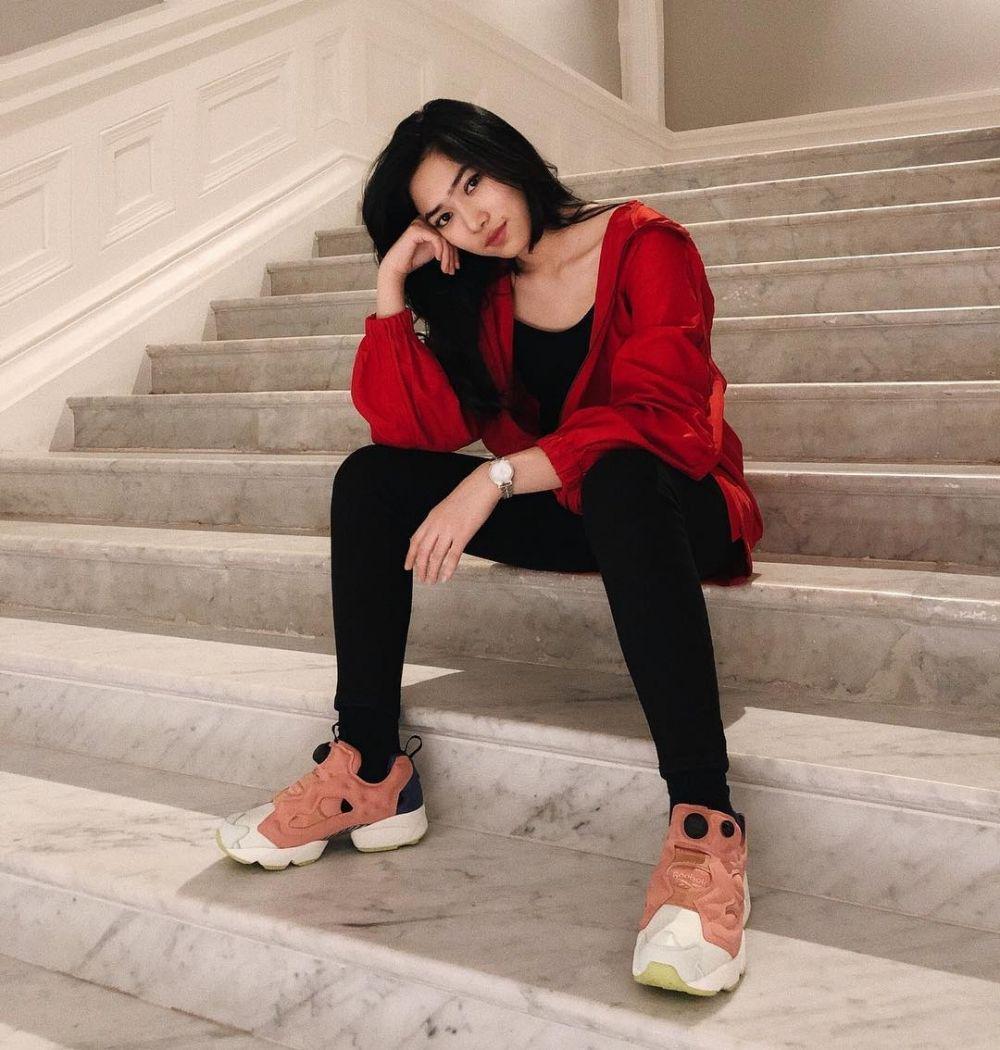 Isyana Sarasvati (instagram.com/isyanasarasvati)