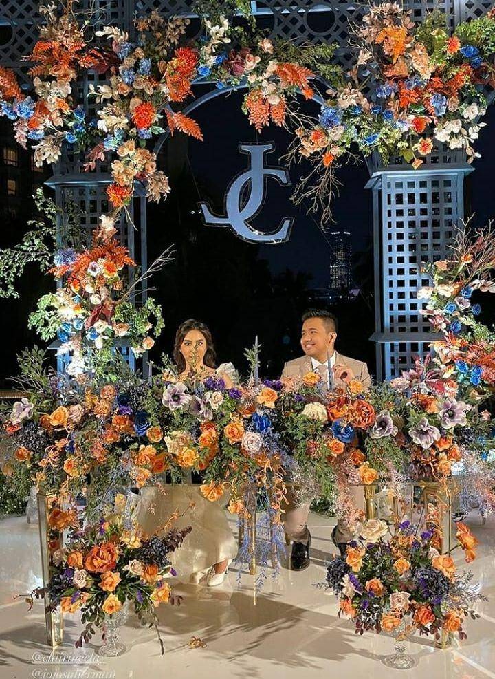 Resepsi Joshua Suherman dan Clairine Clay. (Instagram.com/amoretti_awp)
