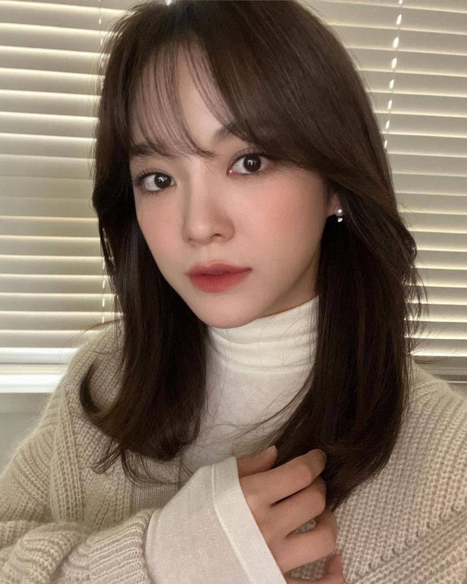 Kim Se Jeong (instagram.com/clean_0828)