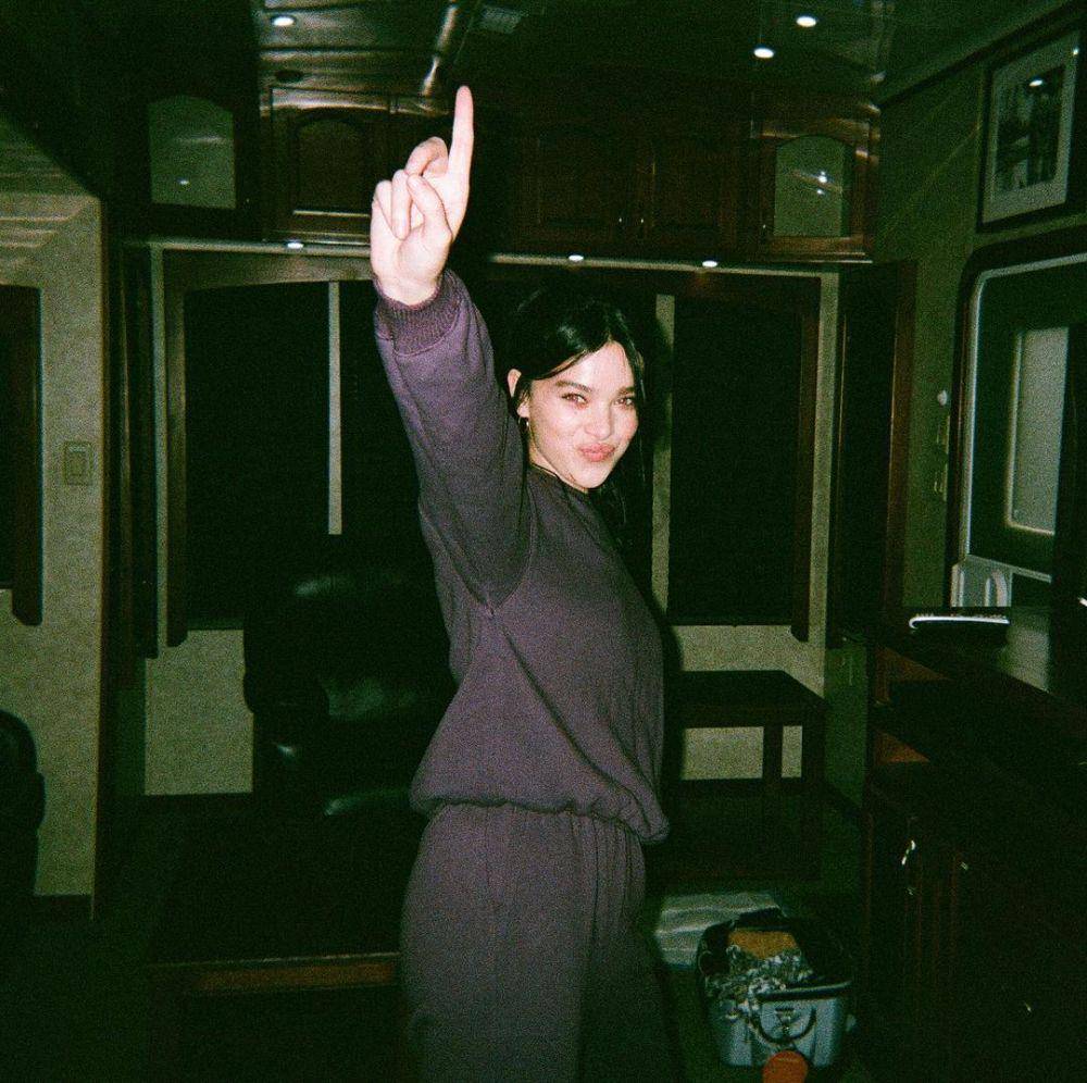 Hailee Steinfeld (instagram.com/haileesteinfeld)
