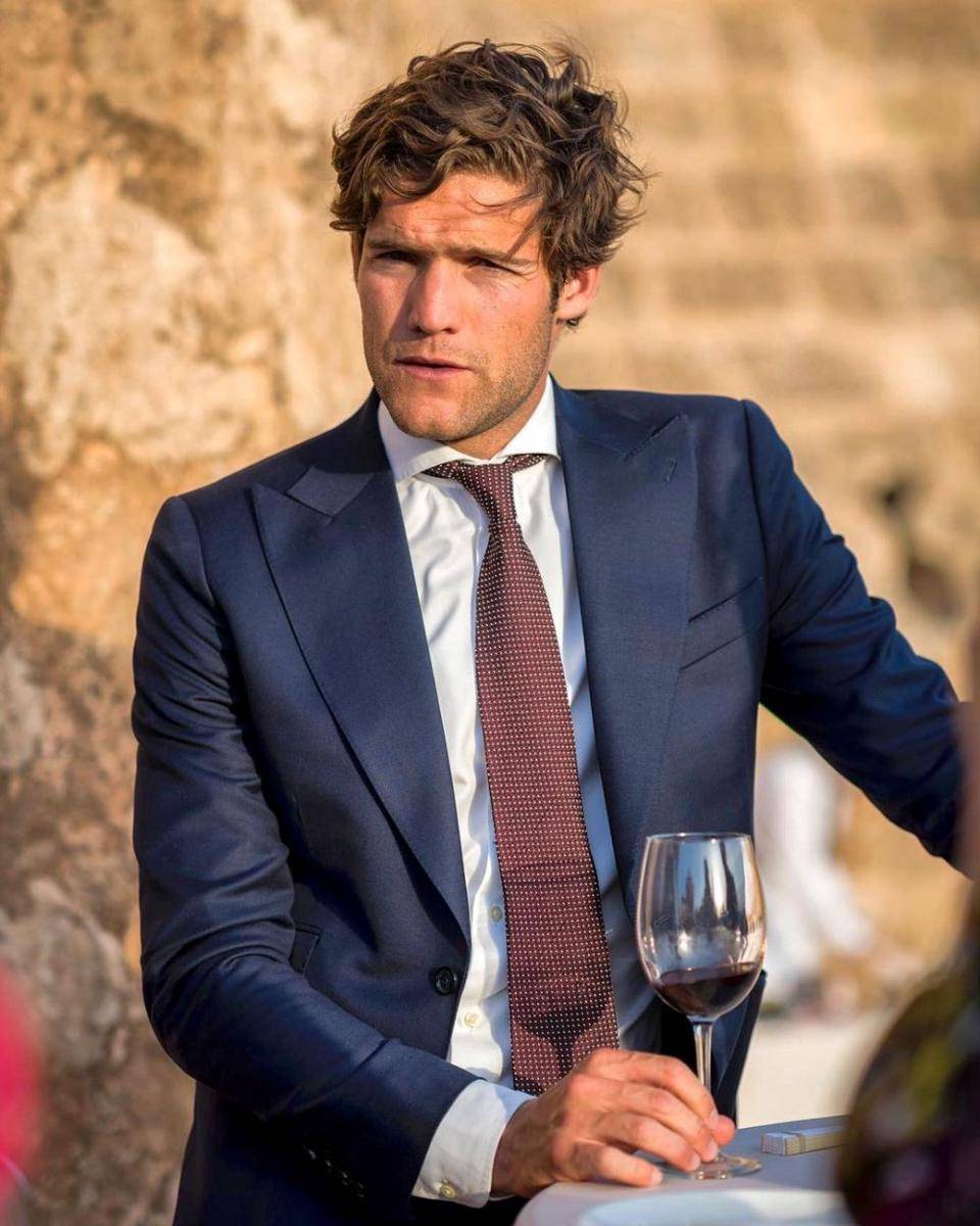potret Marcos Alonso berjas rapi (instagram.com/marcosalonso28)