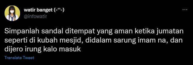 cerita kehilangan sandal (twitter.com/infowatir)