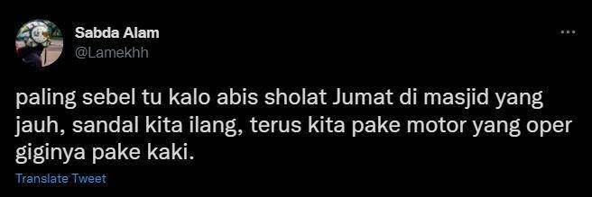 cerita kehilangan sandal (twitter.com/lamekhh)