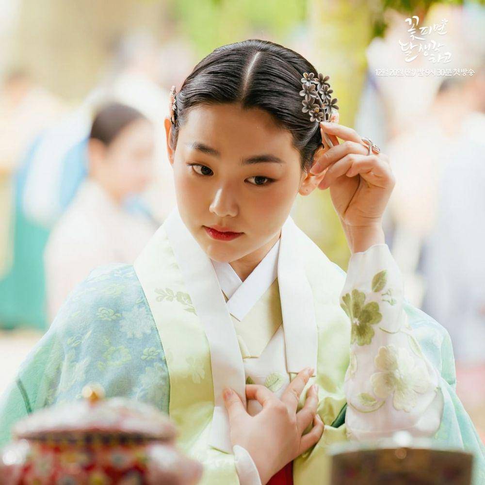 Mina Gugudan di drama Moonshine. (dok.KBS2/Moonshine)