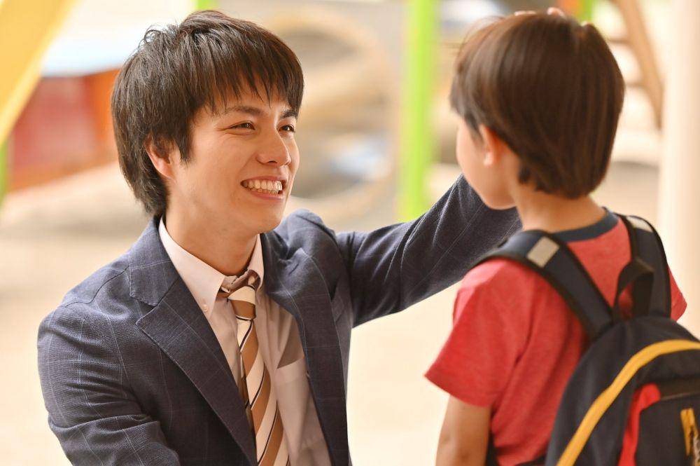 Cuplikan adegan dorama Kazoku Boshuu Shimasu (twitter.com/kazoku_tbs)