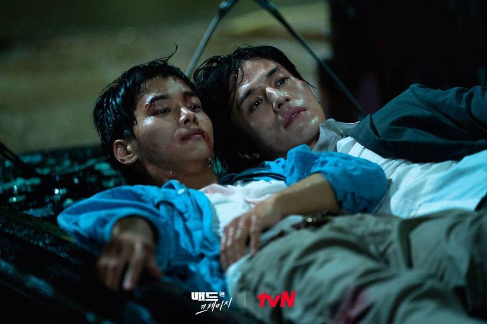 Totalitas! 9 Potret di Balik Layar Syuting Drama Bad and Crazy