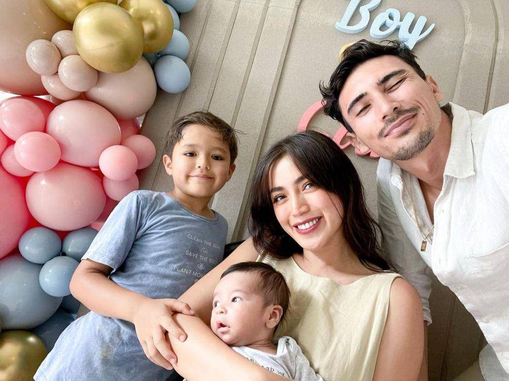 potret keluarga Jessica Iskandar (instagram.com/inijedar)