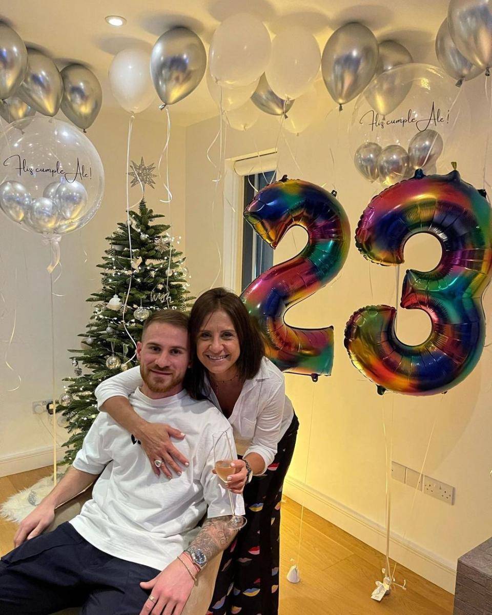 Mac Allister saat merayakan hari ulang tahun sekaligus malam Natal (instagram.com/alemacallister)