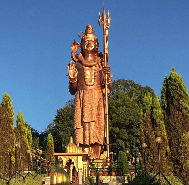 Patung Kailashnath Mahadev (twitter.com/AsiaBucketList)