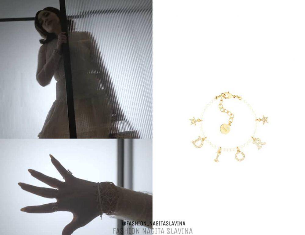 kolase potret Nagita Slavina memakai gelang dari merk Dior (instagram.com/fashion_nagitaslavina)