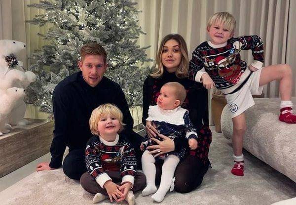 potret Kevin De Bruyne bersama keluarganya di hari Natal (instagram.com/kevindebruyne)