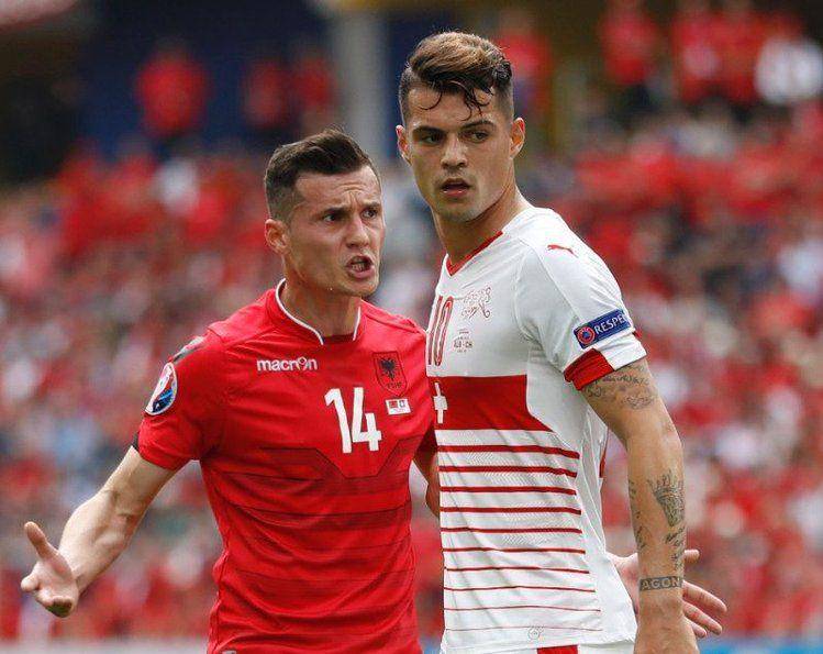 potret Taulant dan Granit Xhaka (twitter.com/throwbackafc)
