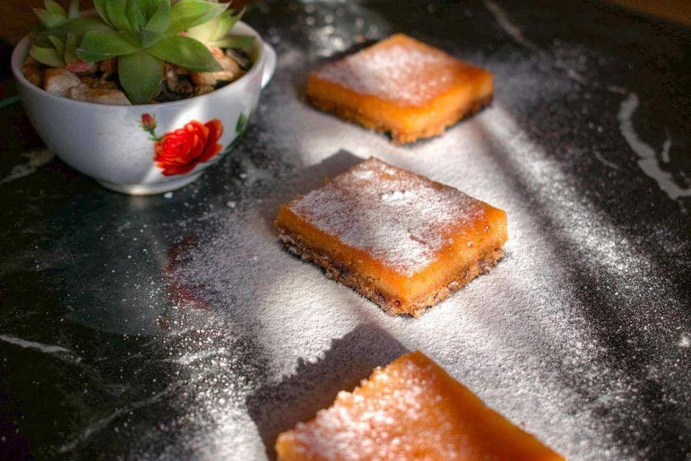 ilustrasi papaya bars (instagram.com/umami256)