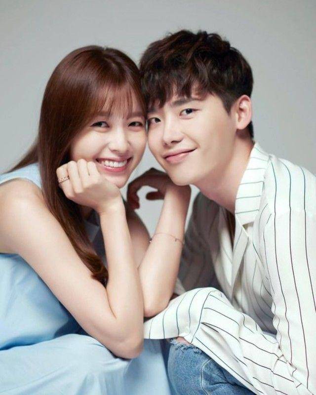 Lee Jong Suk dan Han Hyo Joo di drama W: Two Worlds Apart (instagram.com/_w_two.worlds)