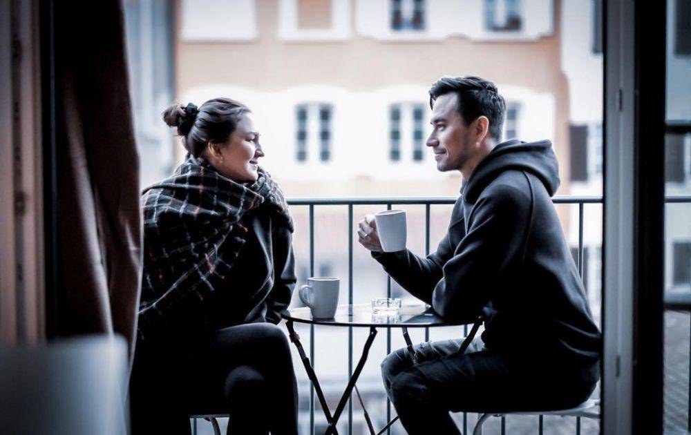 Liburan Darius Sinatrya dan keluarga di Swiss. (instagram.com/darius_sinathrya)