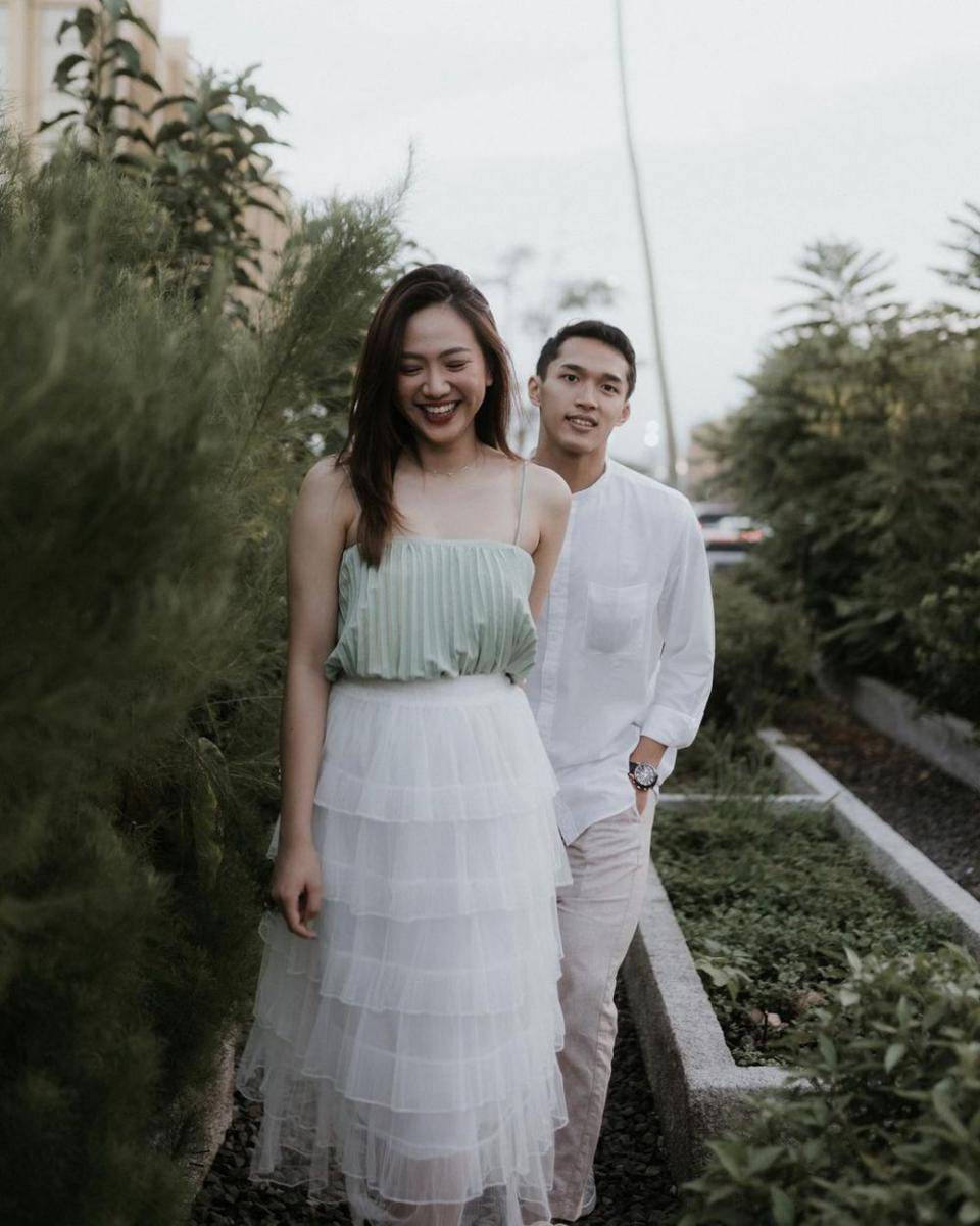 Baju tunangan Shanju (instagram.com/shanju)
