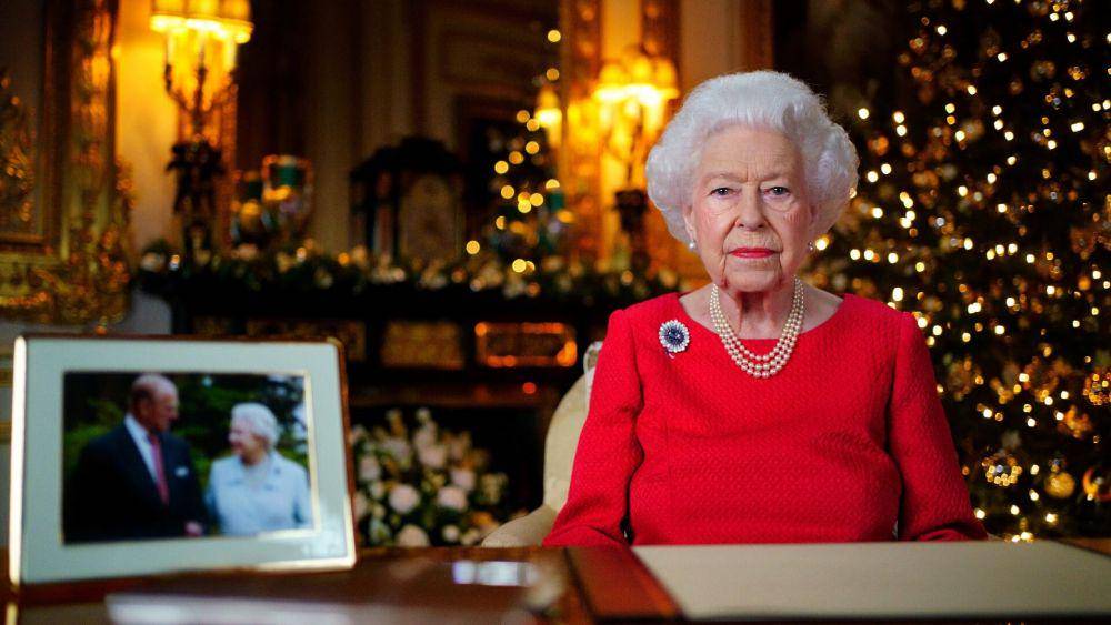 Elizabeth II, Ratu Inggris (twitter.com/Basky Thilaganathan)