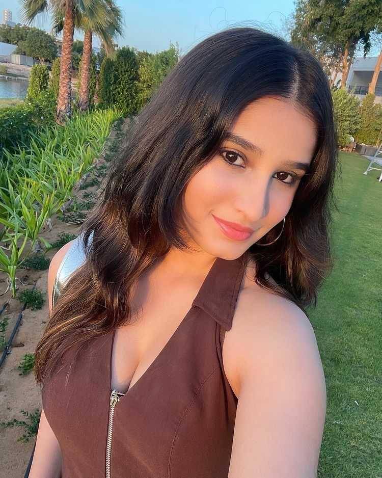 Rasha Thadani (instagram.com/rashathadani)