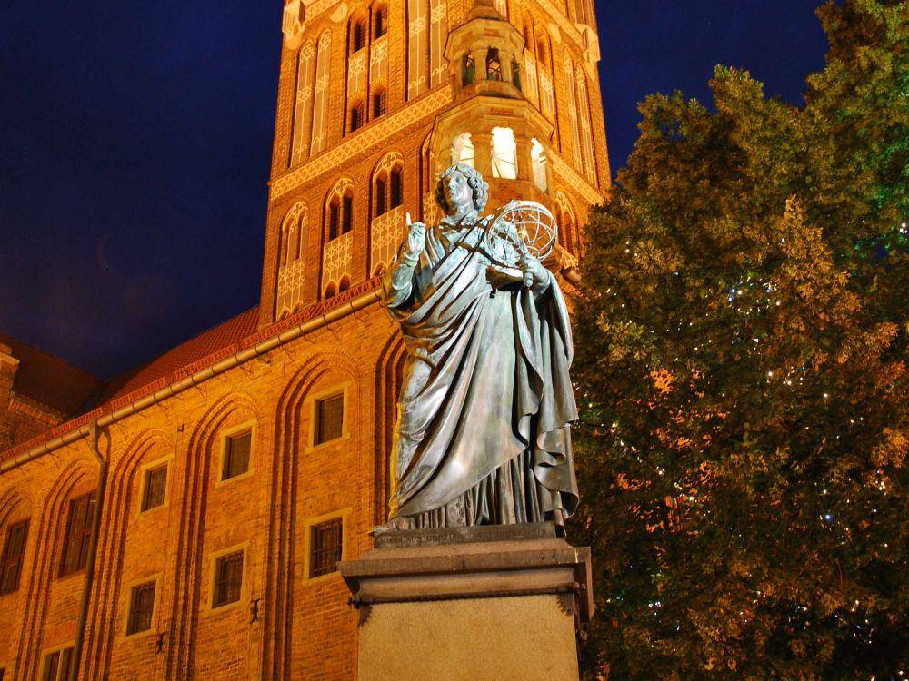 Monument of Nicolaus Coprnicus (instagram.com/torun.gallery)
