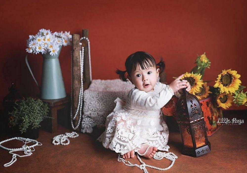 10 Potret Menggemaskan Chloe Anak Asmirandah yang Genap Setahun