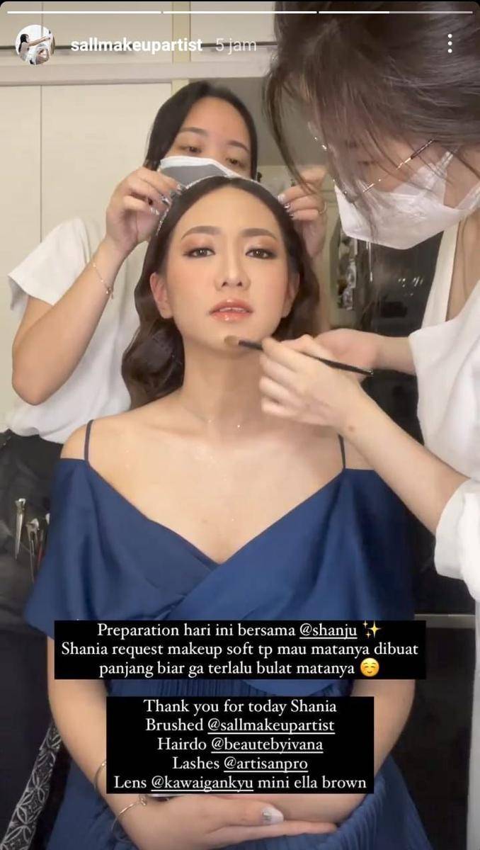 Makeup tunangan Shanju (instagram.com/sallmakeupartist)