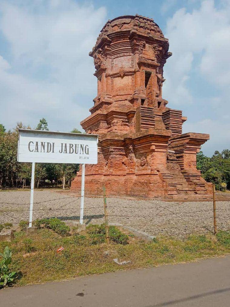 Candi Jabung Probolinggo (instagram.com/uns.putab)