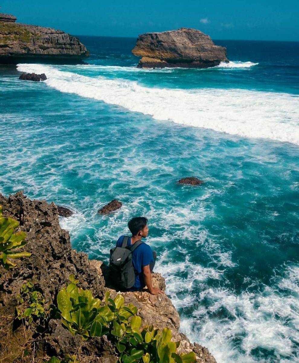 Pantai Ngliyep (instagram.com/diojefrii)