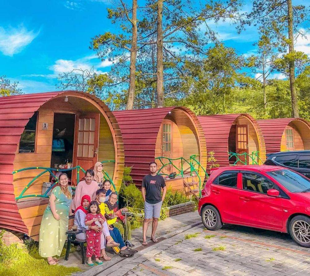 Berlibur di The Lawu Park bersama keluarga. (instagram.com/tomi.haryanto)