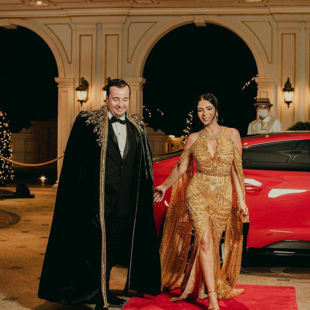 Manuel Arnaut dan Mona Zaki (instagram.com/voguearabia)