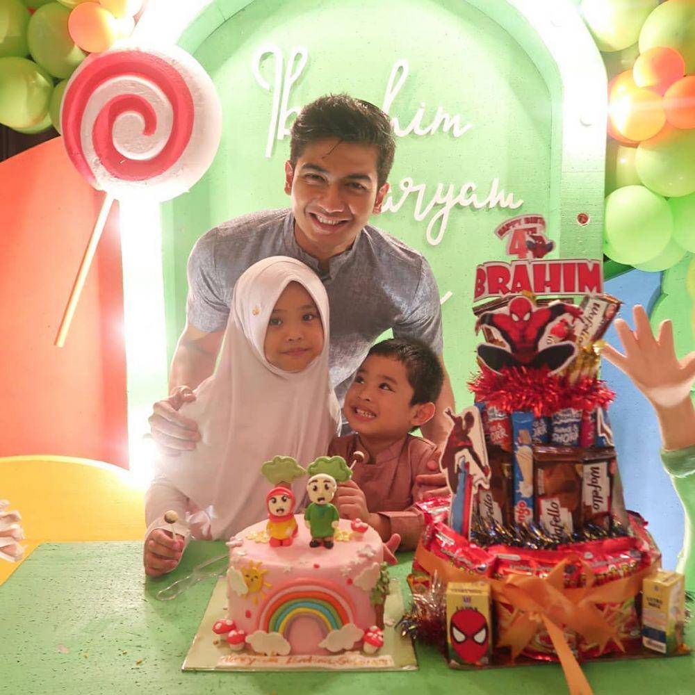 Maryam Nusaibah Abdullah dan keluarga (instagram.com/maryam_nusaibah_abdullah)