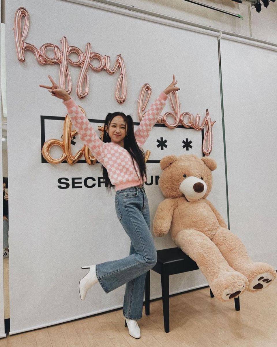 Dita Karang (instagram.com/secretnumber.official)